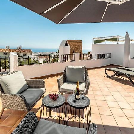 Hermosa Casa Con Terraza E Increibles Vistas Al Mar Y La Montana Nerja Exterior photo